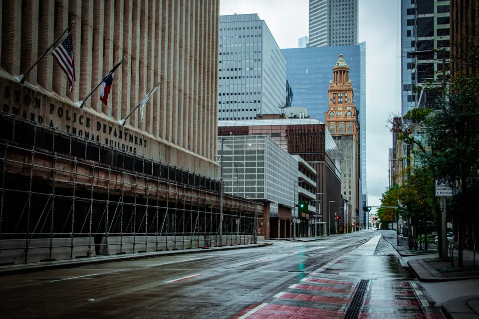 Poydras — towing service
